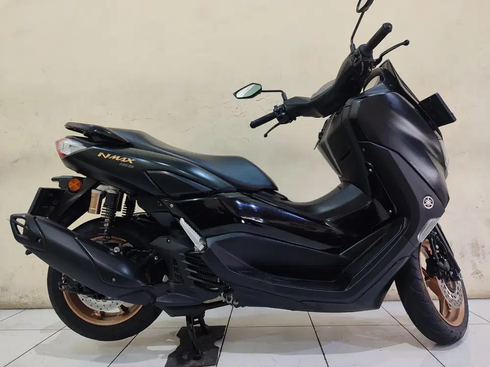 Nmax 155 VVA 2021 MAXI SIGNATUR istimewa mulus terawat siap pakai...