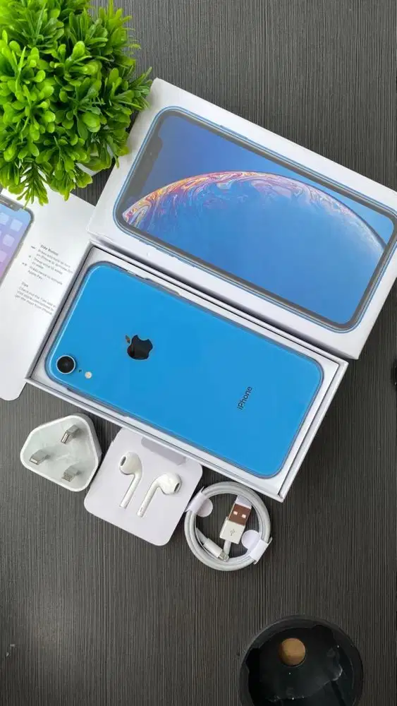 IPHONE XR BLUE 64GB ISTIMEWA