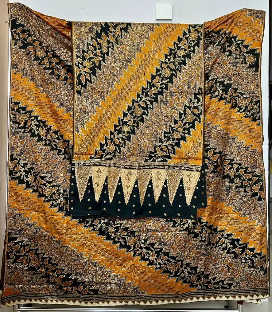 Batik tulis bhn prada sutra super kain dan selendang