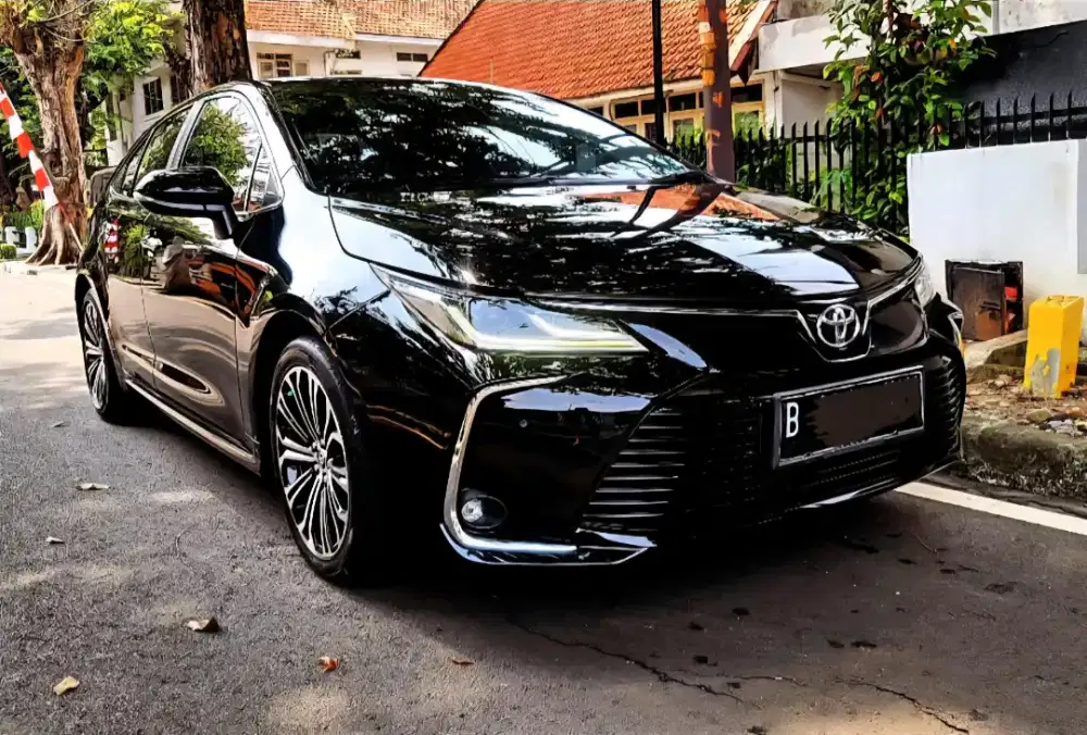 Toyota Altis 1.8V AT 2021