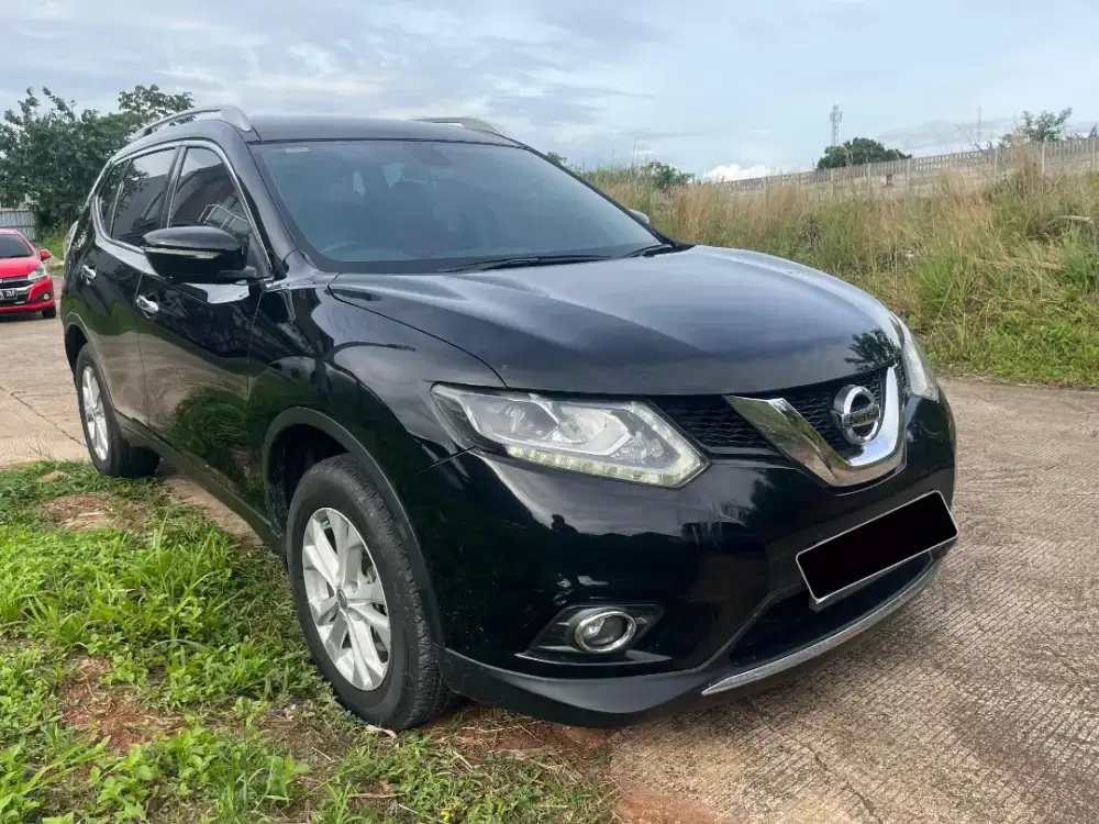 X-TRAIL 2.0 AT 2014 HITAM