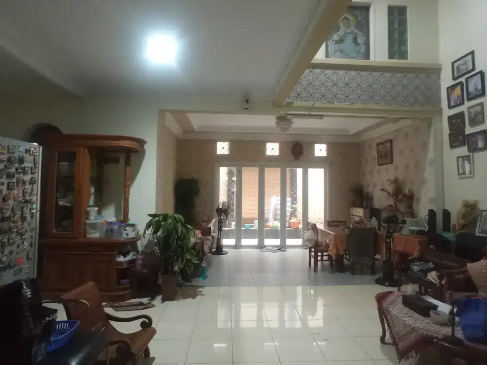 Jual cepat rumah besar strategis lebar 10 di Pondok Kelapa Jakarta Timur