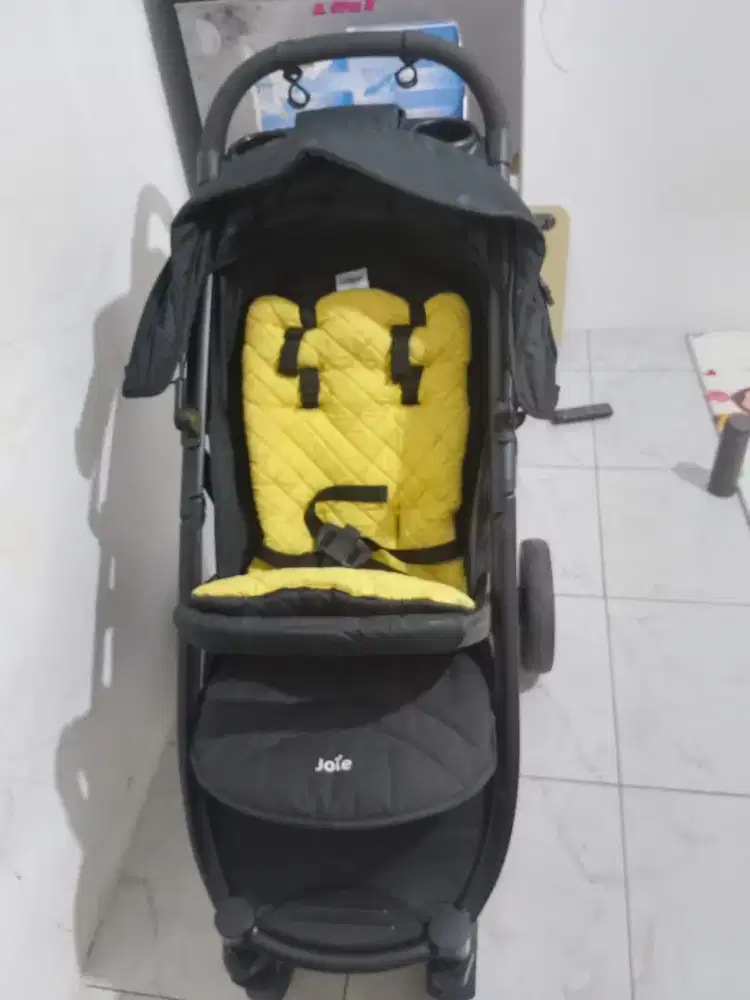 STROLLE JOIE LITERAX 4