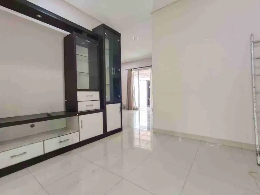 RUMAH RAPIH 2 LANTAI DI RESIDENCE ONE SERPONG