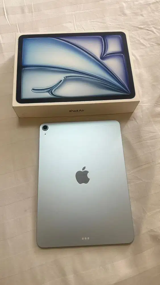 Dijual iPad Air 7 M3 11 inch second like new!!!