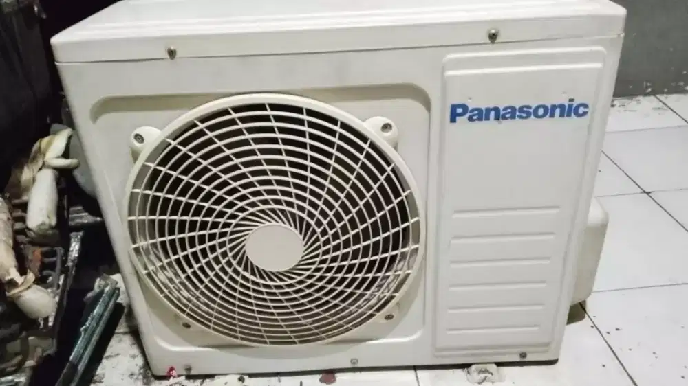 Di jual ac panasonic ,mesin luar nya aja (out door)