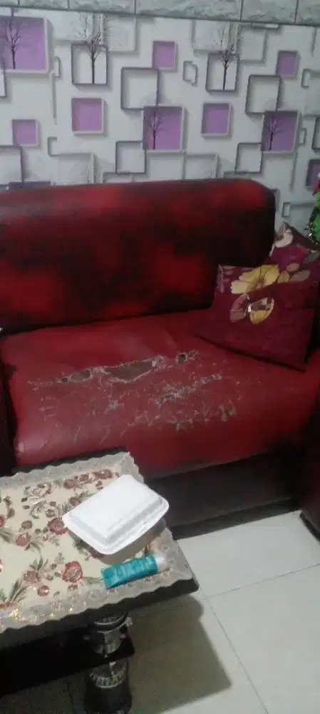 Jual sofa apa adanya cuman kulitnya aja