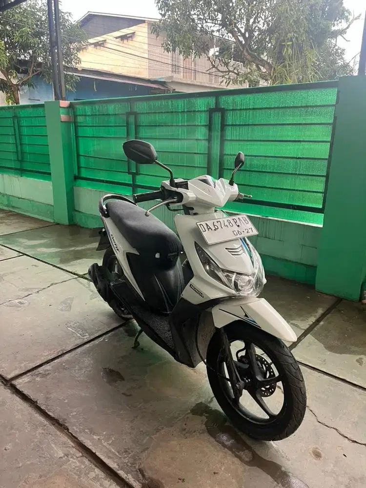 Jual motor beat tahun 2012 pajak pelat hidup
