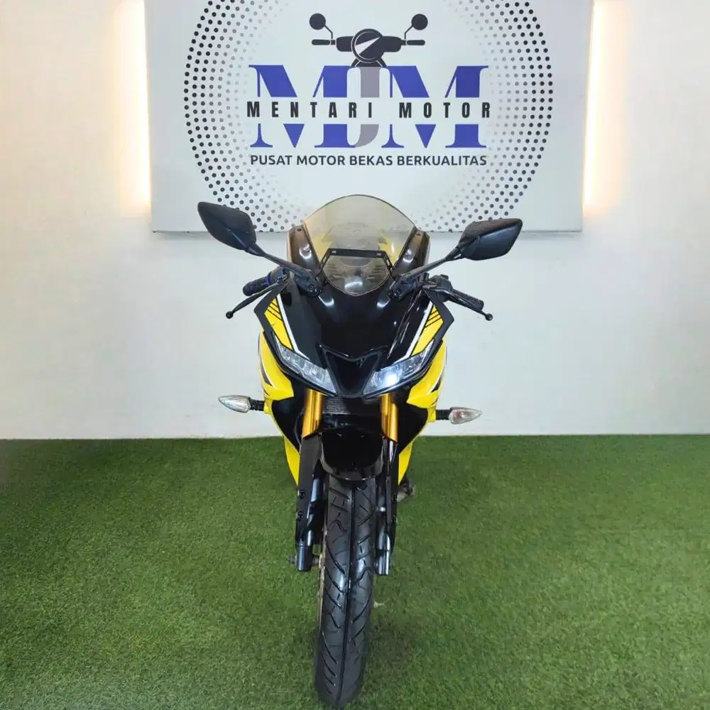 - R15 V3 2018, DP 1,700K. BISA CASH/CREDIT/TT. MENTARI JOJO MOTOR