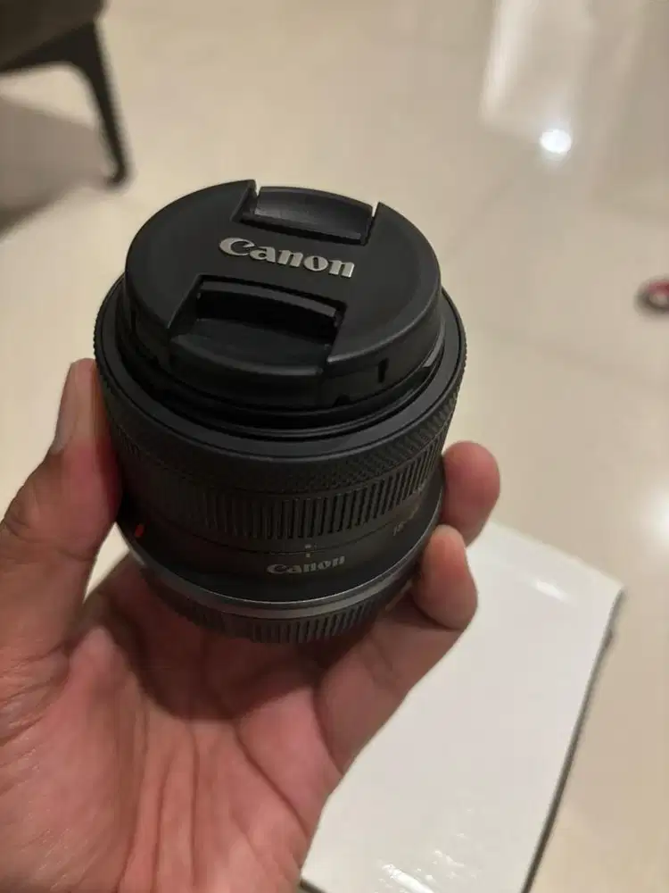 Lensa Canon RF-S 18-45mm