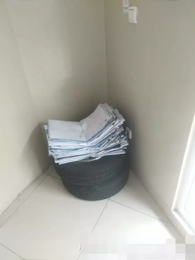 Spanduk banner bekas