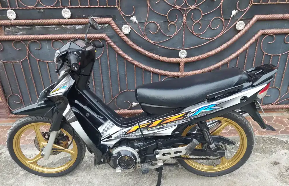 Jual Yamaha F1ZR Th 2004