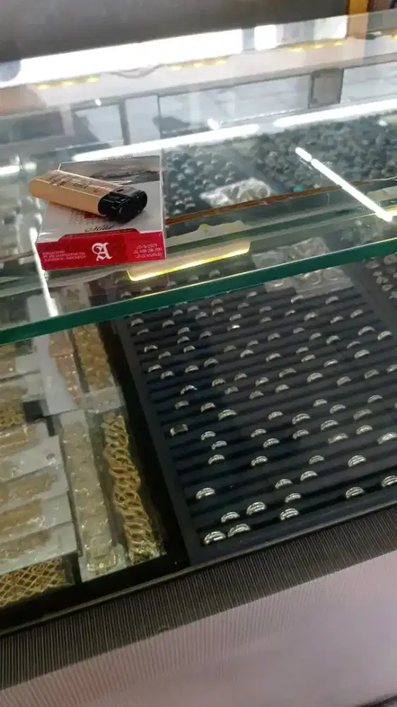 Di cari pekerja wanita min usia di Bwah 30th