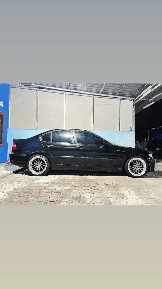 Bmw E46 318i tahun 2004