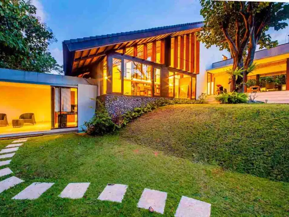 Tropis Modern River view Huge Garden Villa Sukawati Ubud Gianyar Bali