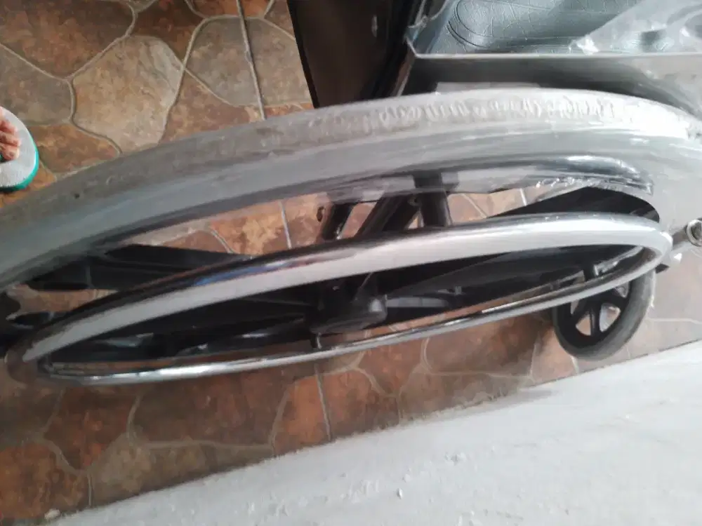 Kursi roda kondisi normal