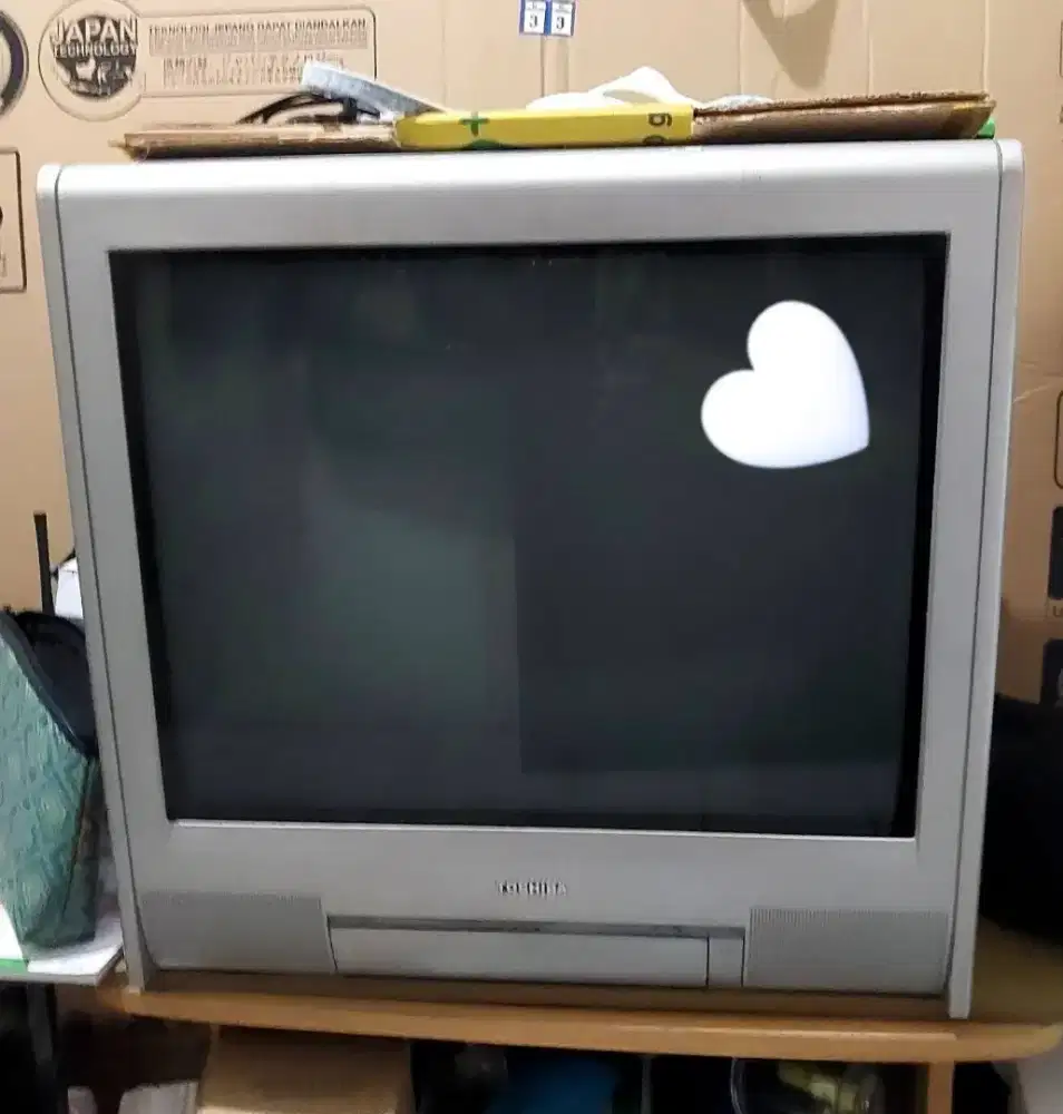TV tabung Toshiba 21