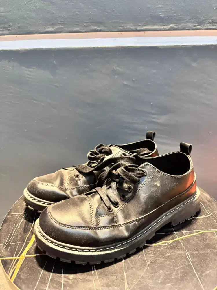 Sepatu Formal Full Black