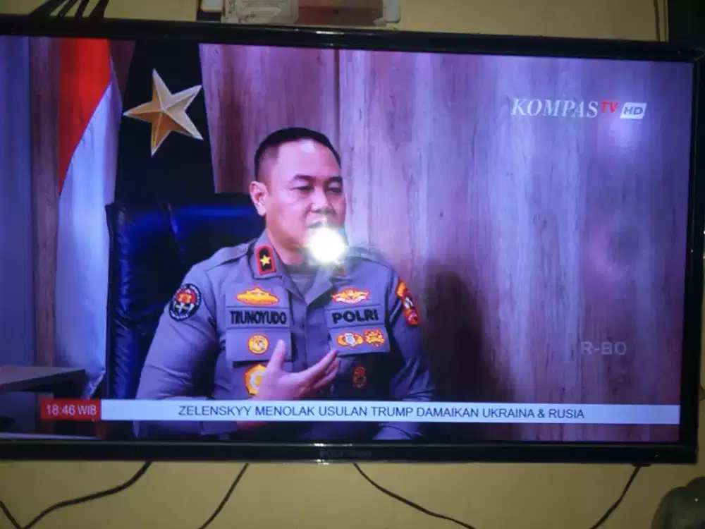 Led polytron 32 sudah DIGITAL