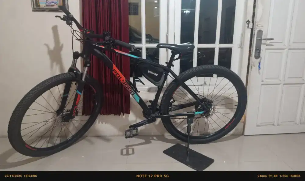 Sepeda POLYGON X-trada 5