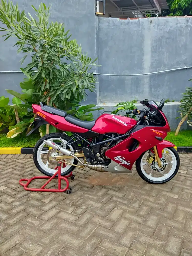 Ninja rr old merah maroon