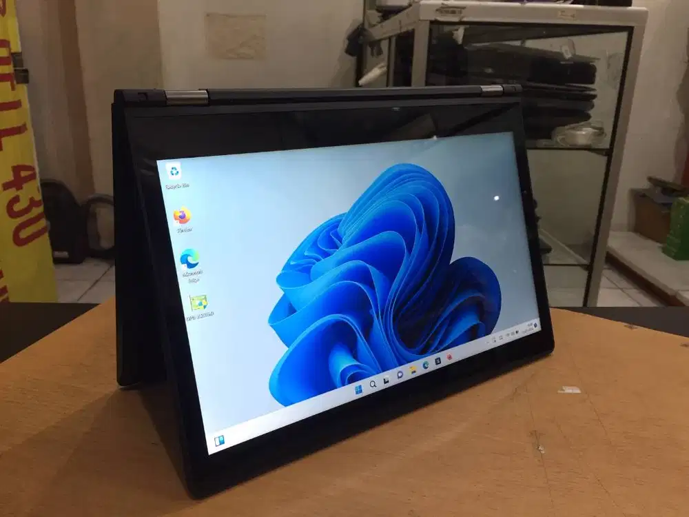 Lenovo ThinkPad P40 Yoga Core i7 Ram 8GB SSD 256GB Nvidia 2GB Touchsc