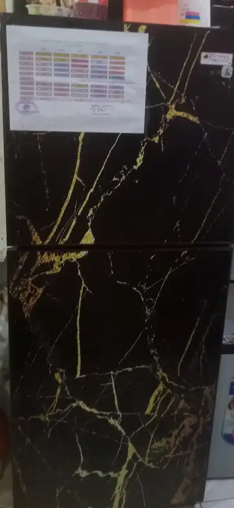 Di jual kulkas 2 pintu