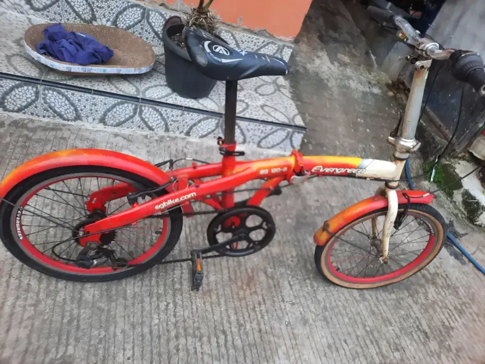 Sepeda lipat ukuran 20 tinggal goes