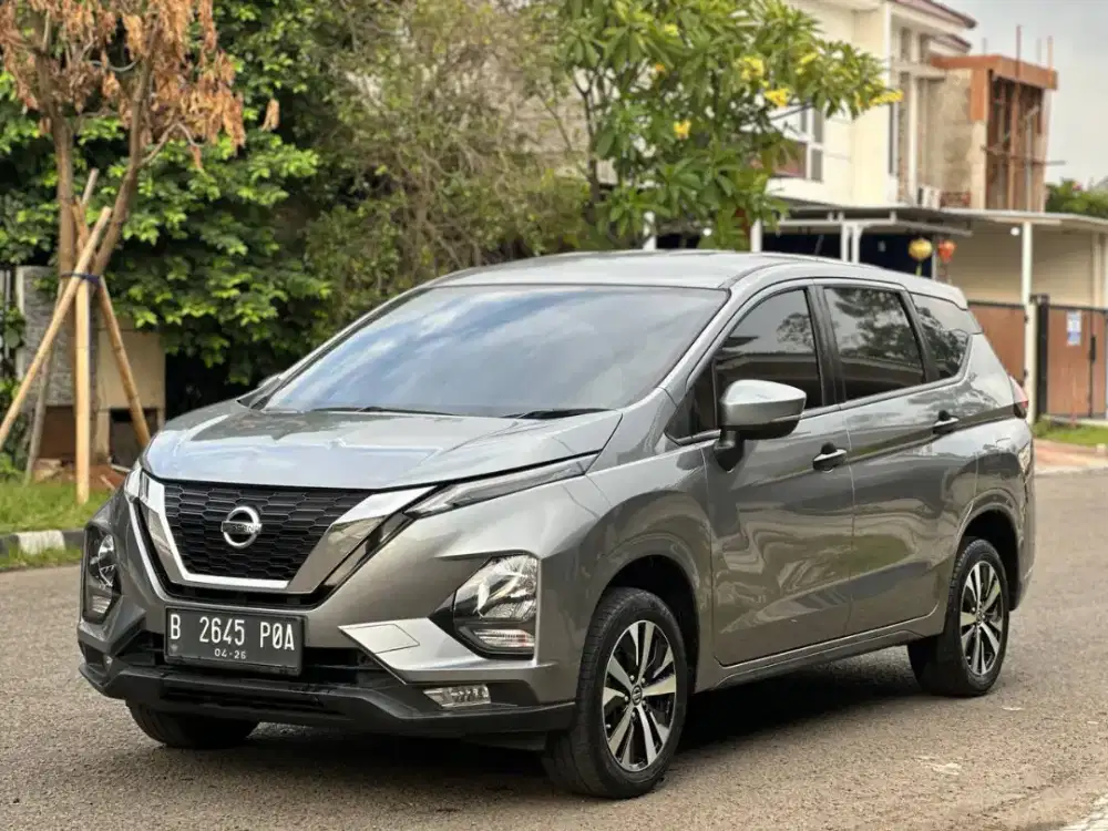 Nissan Livina VE AT 2020 Dark Grey Metallic Xpander