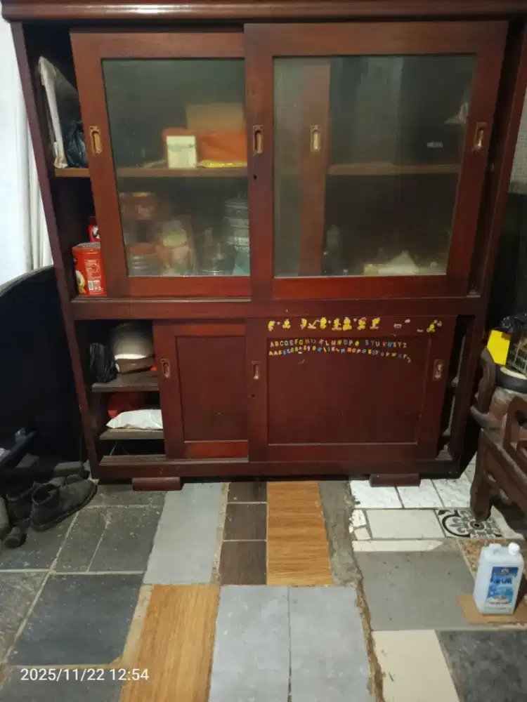 Meja Kayu jati ukiran & Lemari kayu jati bagus