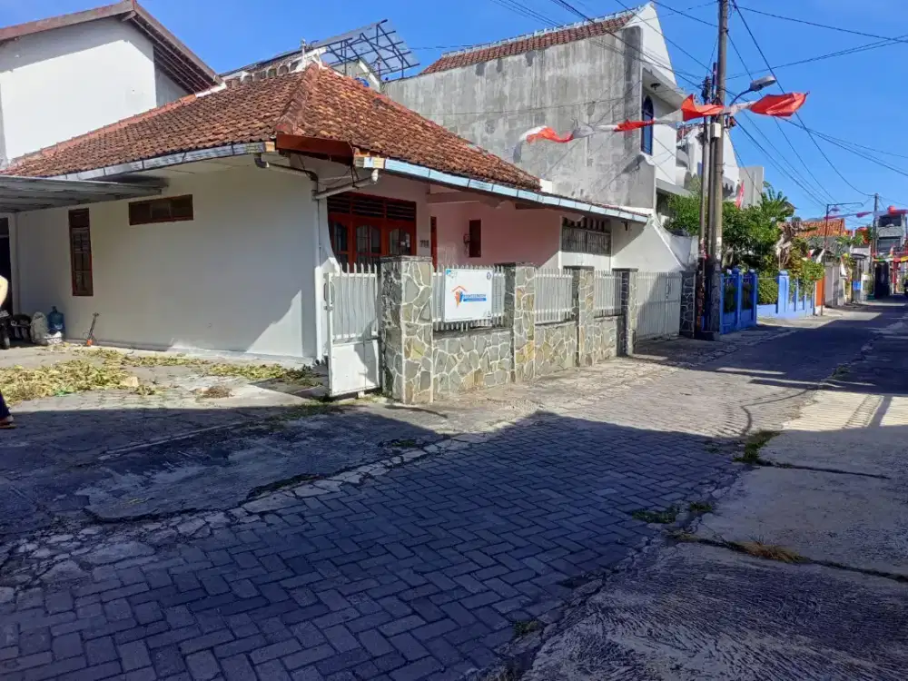 Disewakan Rumah luas utara XT Square dekat Kampus UTY