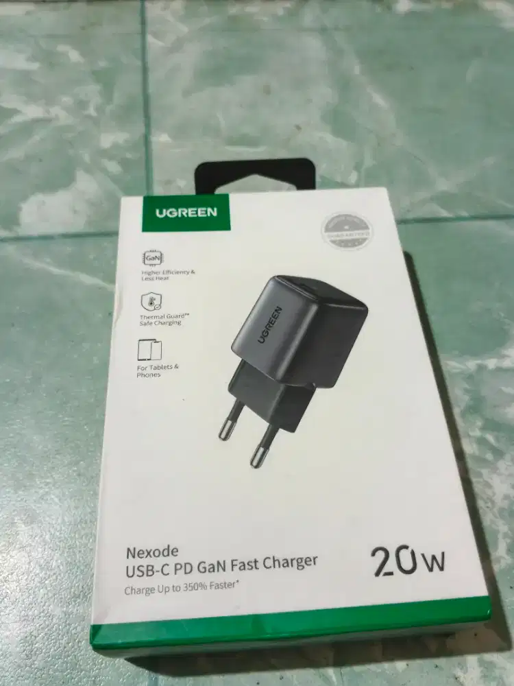 Ugreen Nexode Usb-C Gan Fast Charger 20W