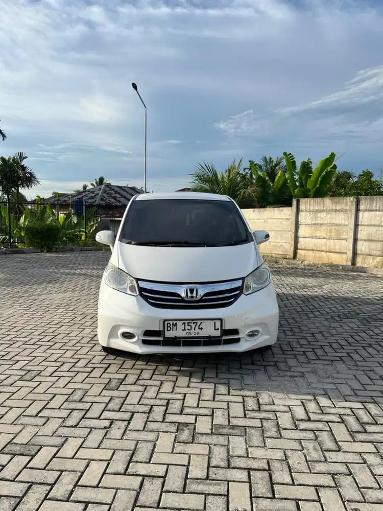 Honda Freed PSD 2012
