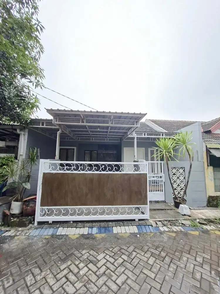Dijual Rumah Strategis di Pondok Sidokare Asri Sidoarjo