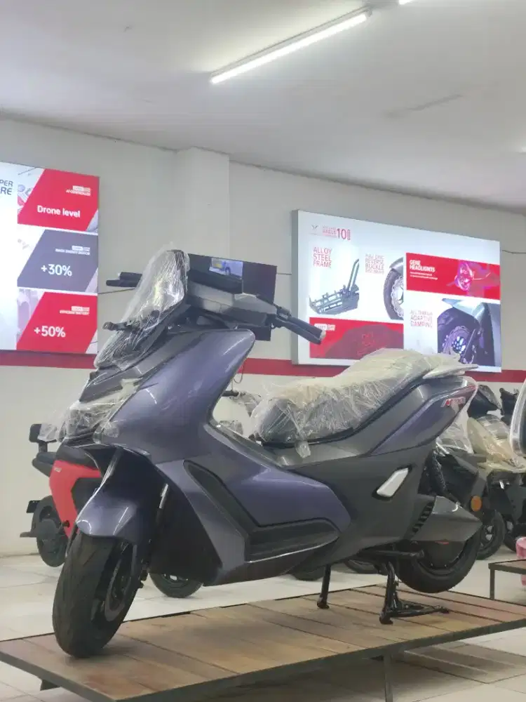 MOTOR LISTRIK UWINFLY M100, JARAK TEMPUH 120KM, BERGARANSI RESMI 10THN