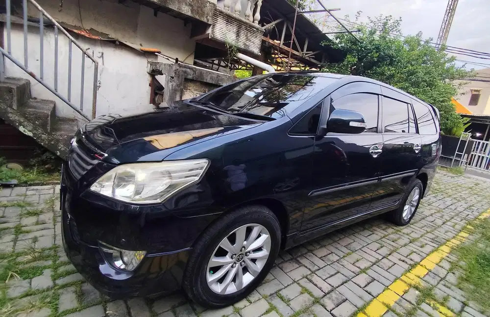 Toyota Kijang Innova 2013 Bensin