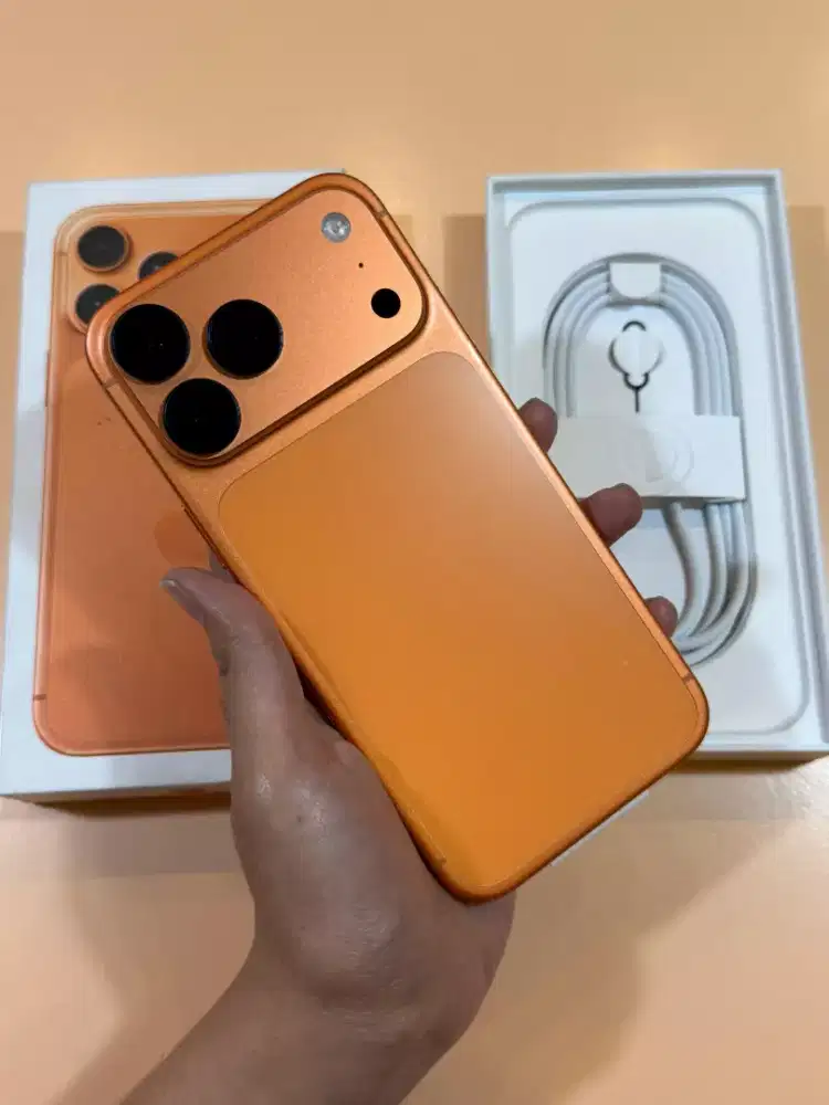 iPhone 17 ProMax 256GB Warna Cosmic Orange iBox