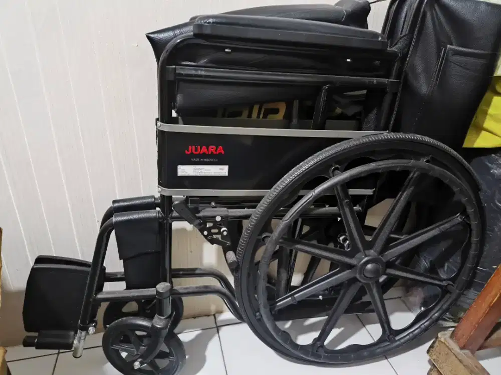 Kursi roda merk JUARA