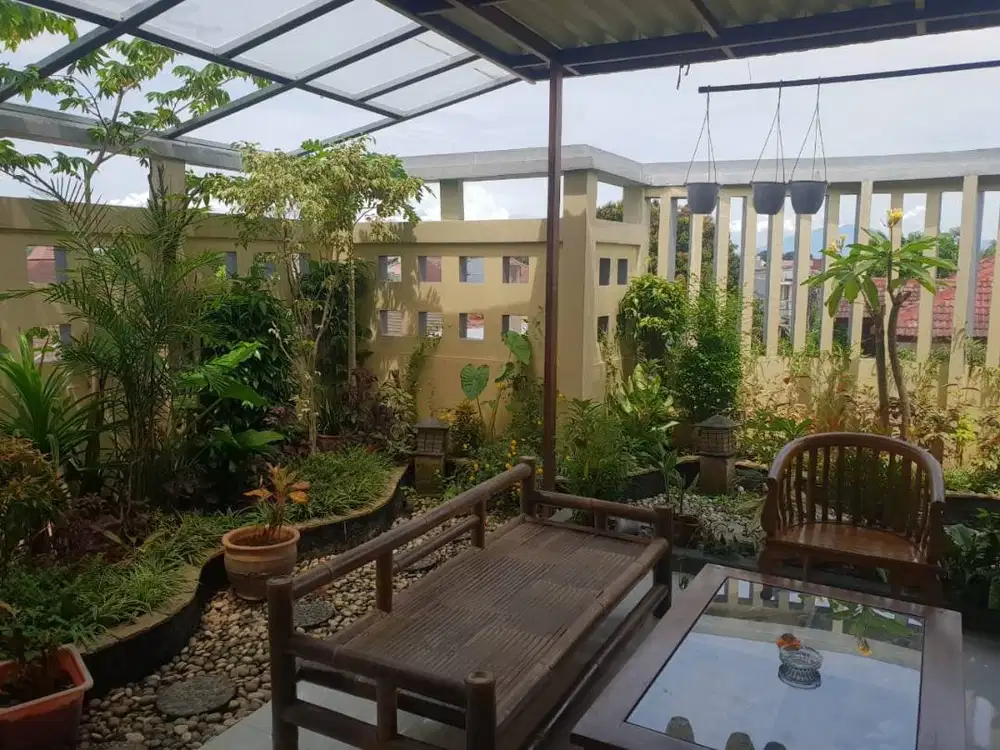 Jual rumah 3 tingkat murah sudah renovasi Pamulang Tangerang selatan