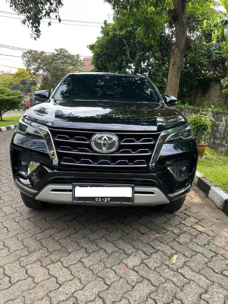 TOYOTA FORTUNER G 2.4 AT 2022 ISTIMEWA