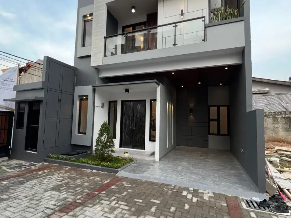 Dijual rumah 2 lantai rooftop Dijakarta Selatan