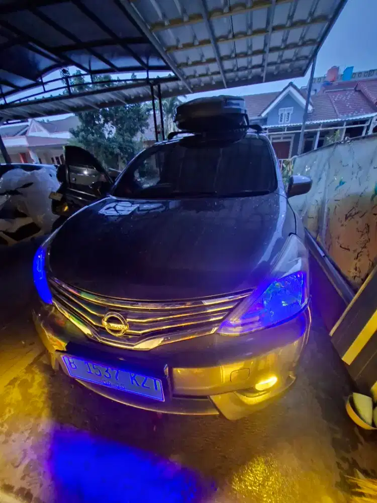 Nissan Grand livina 2014 Bensin