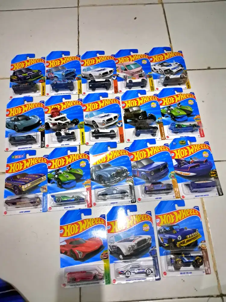 DI JUAL HOT WHEELS KONDISI BARU