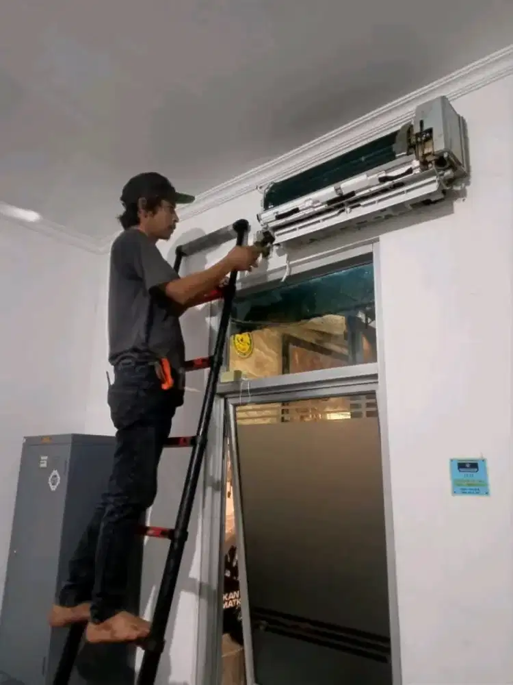 SERVIS AC MESIN CUCI KULKAS DLL