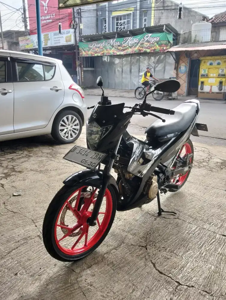 SUZUKI SATRIA F150 TAHUN 2015