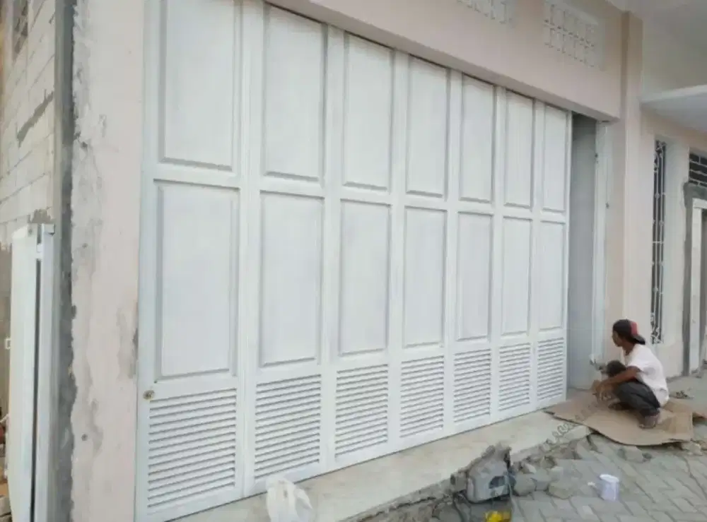 Pintu Henderson terjamin awet