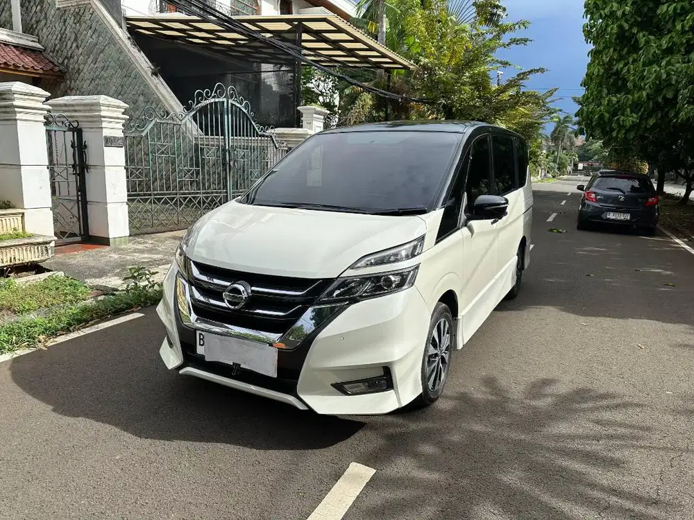 [DP 2 JT] Serena HWS 2019 Automatic Tgn 1 Low KM istimewa
