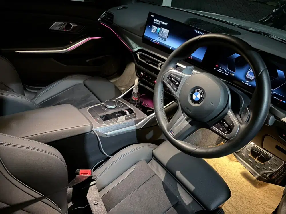 BMW 320i 2024 Bensin Brooklyn Grey