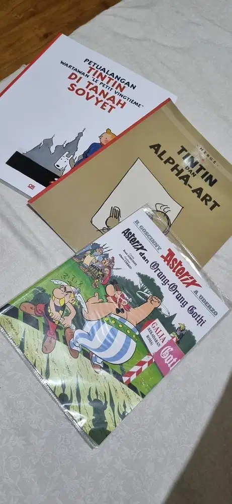 Paket Komik Tintin & Asterix – 3 Buku