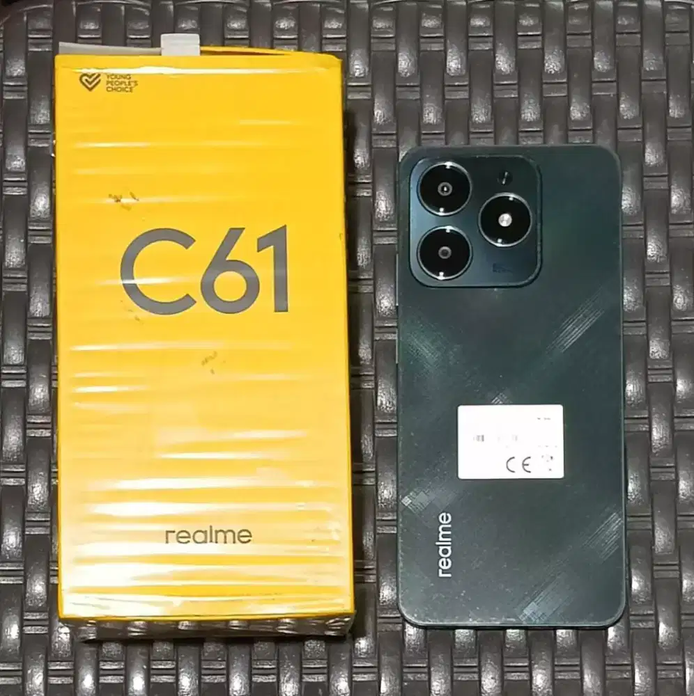 Realme c61 ram 8+16/128